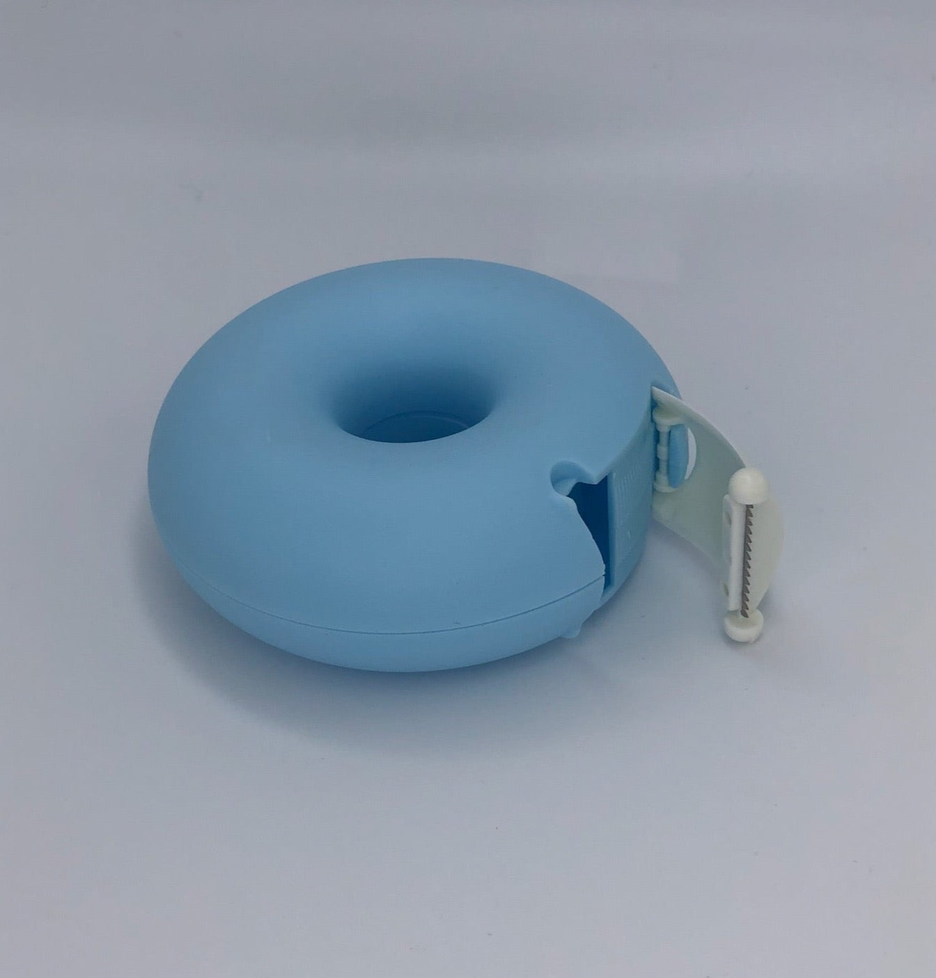 Donut tape dispenser