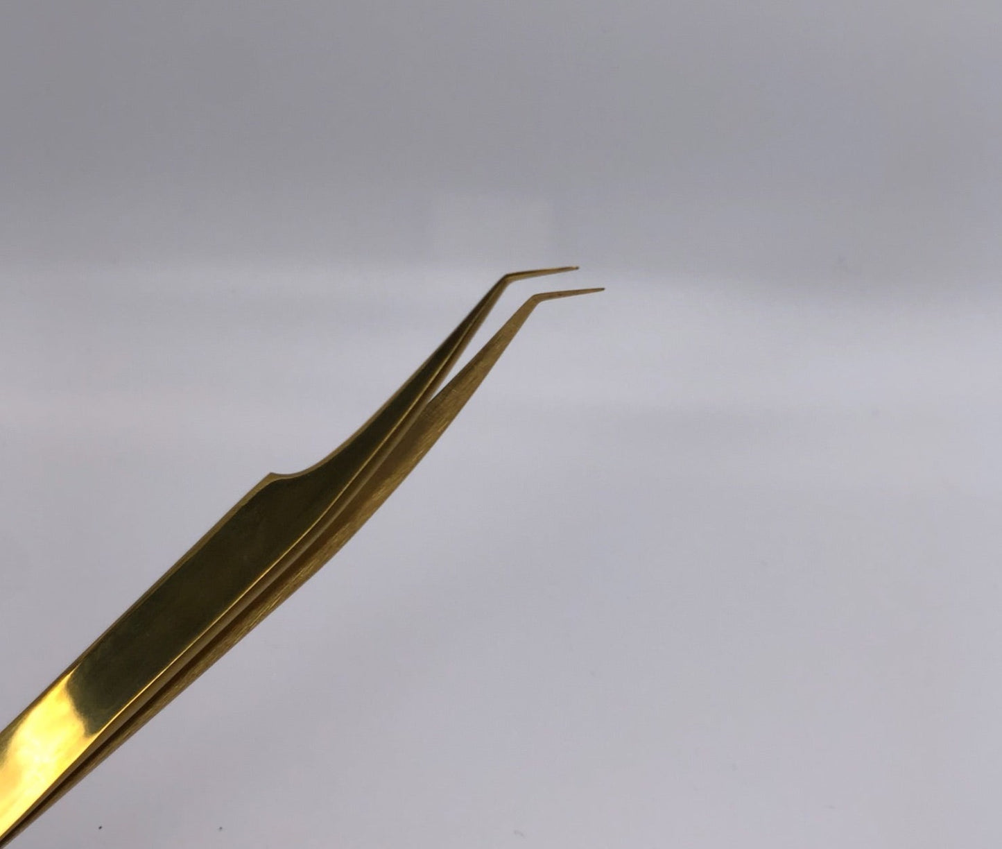 45 degree volume tweezer
