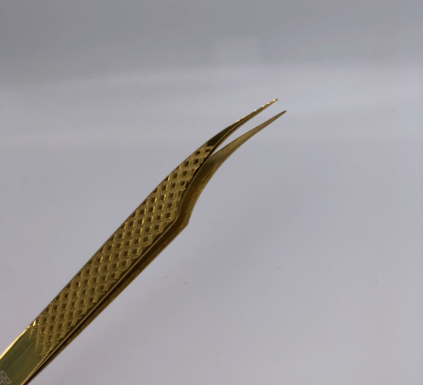 Classic straight tweezer